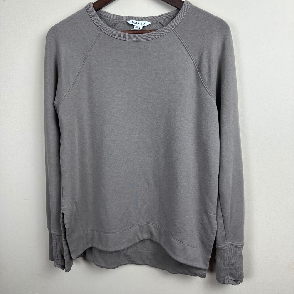 Athleta Women's Small Gray Pullover Sweatshirt High Low Hem Thumbholes Soft